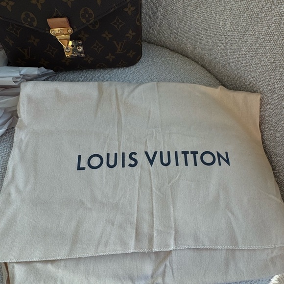 LOUIS VUITTON Monogram Pochette Métis - Picture 14 of 14